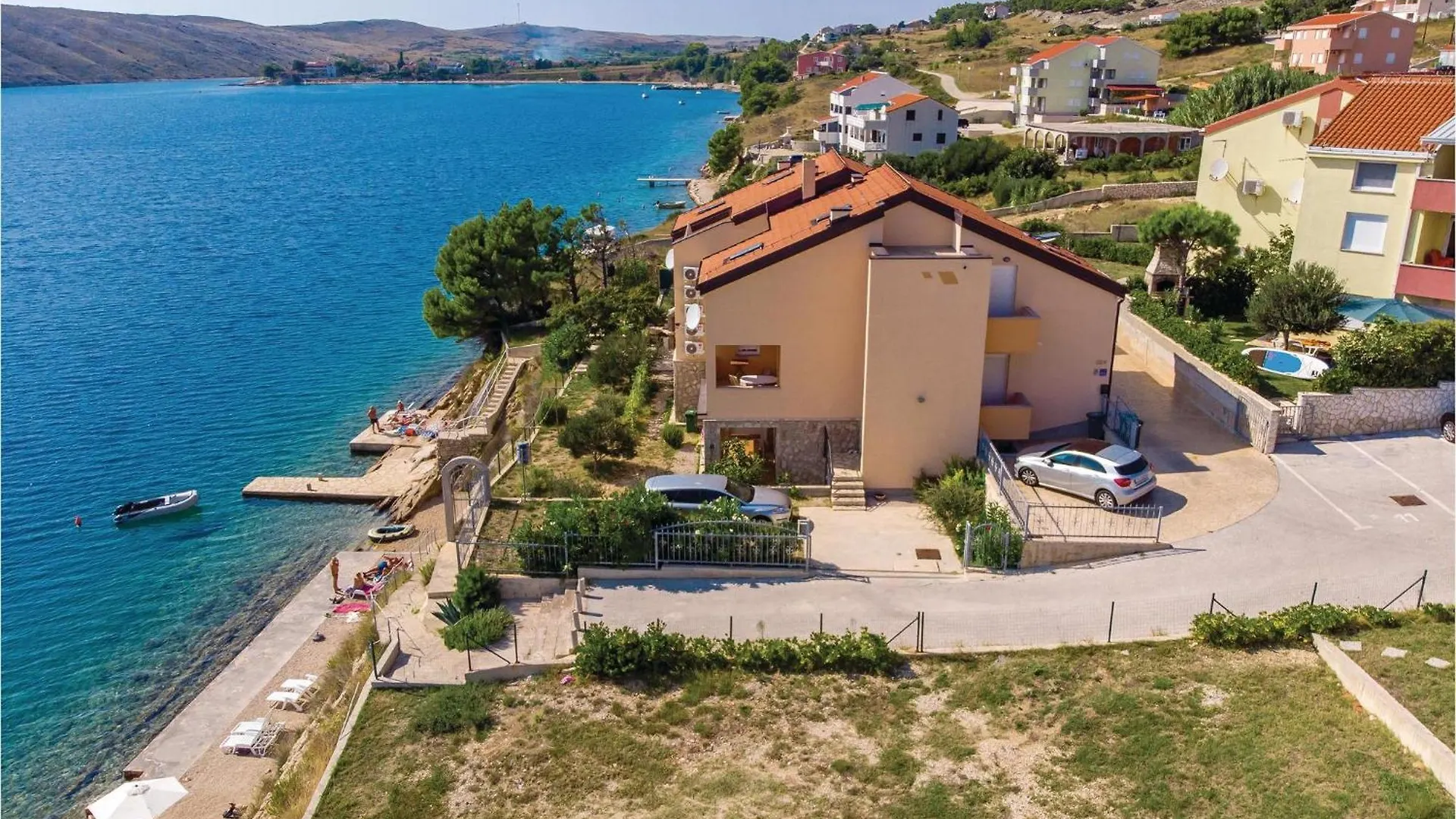 2 Bedroom Beautiful Apartment In Влашичи Хорватия
